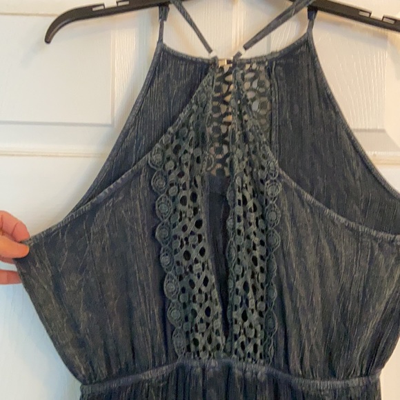 Blue maxi w/ beautiful detail on top in front/back - Picture 3 of 4